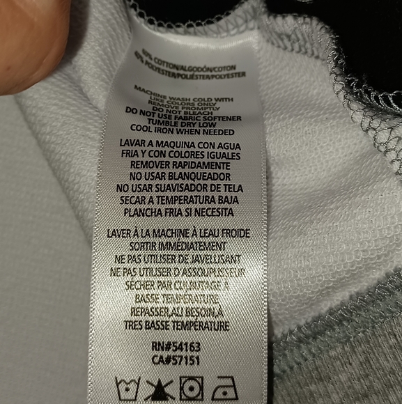 CALVIN KLEIN PERFORMANCE CK CROPPED SWEATSHIRT
COL - Picture 6 of 8